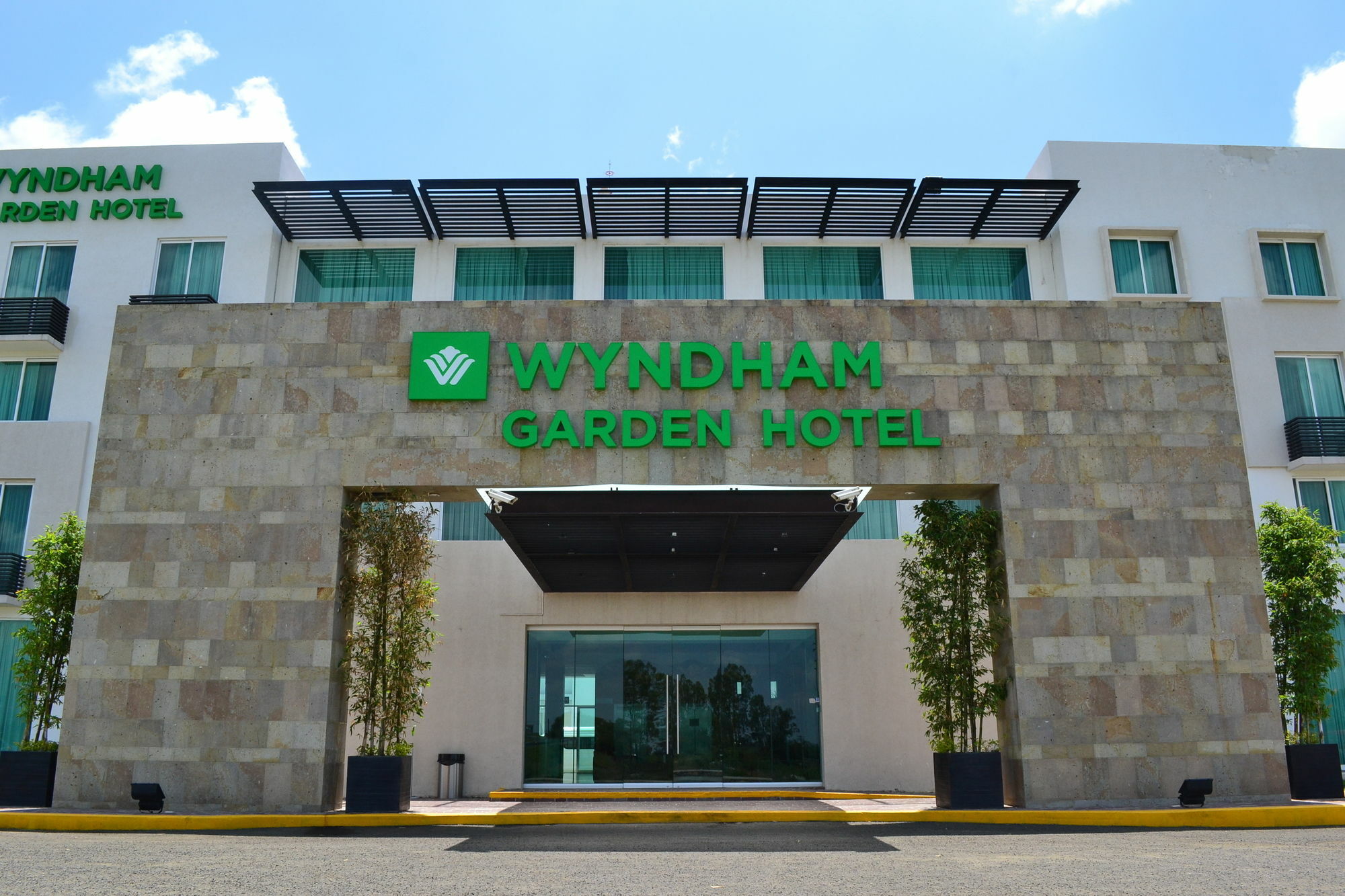 Wyndham Garden Silao Bajío Aeropuerto Hotel Exterior foto